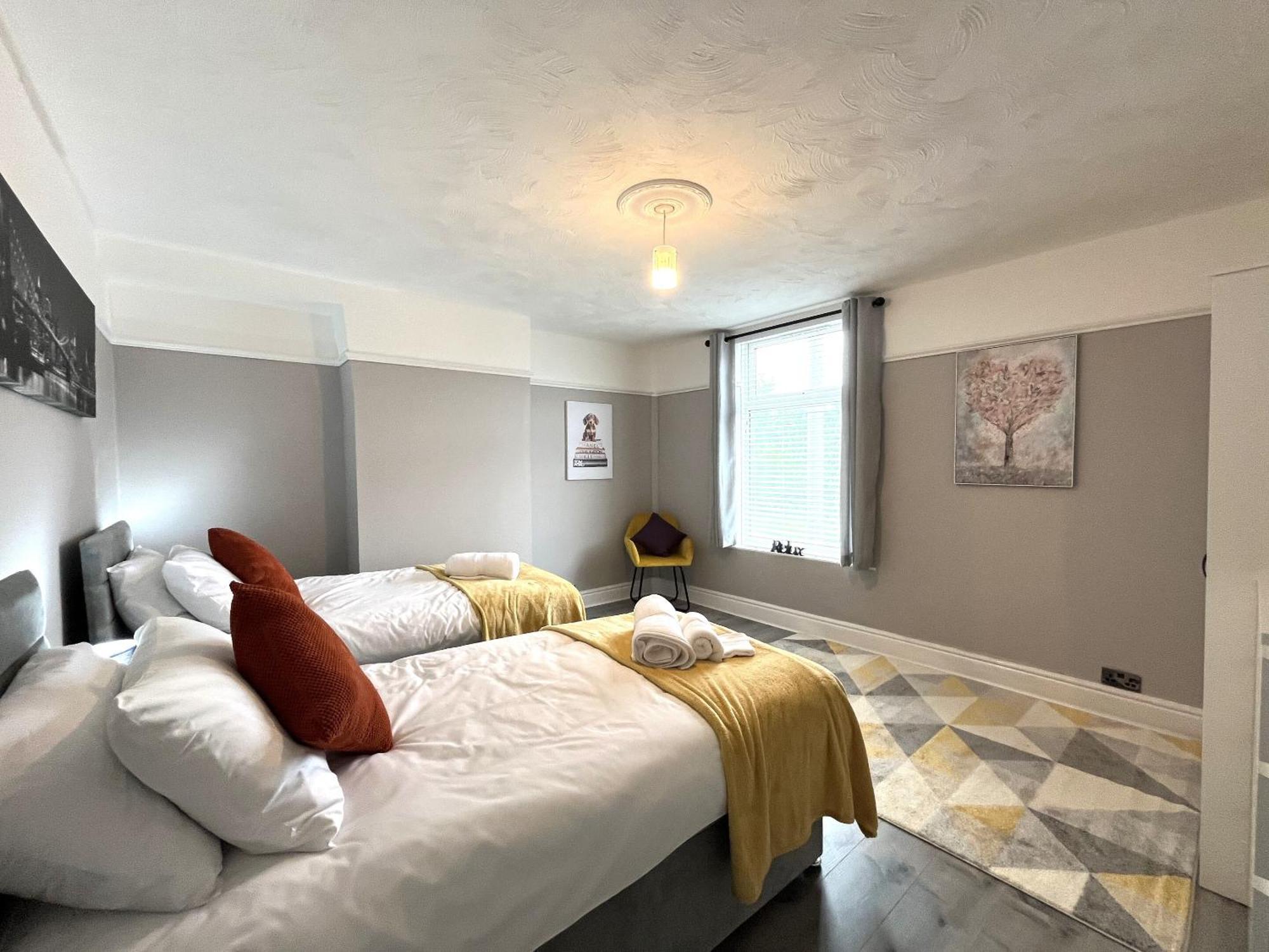 Spacious Sleeps 8 Nr Etihad Coop Live & Apartment *